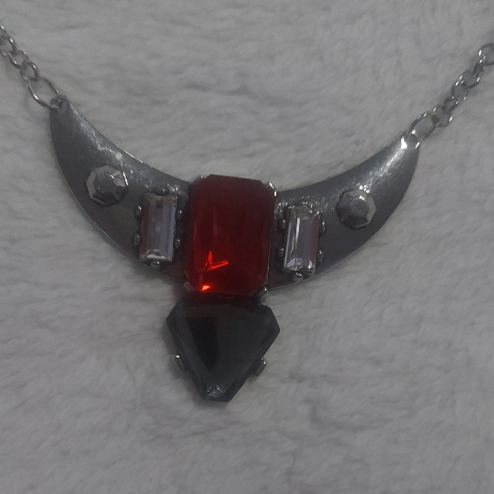 8/$10 Paparazzi Silver Necklace with Red Accent - Picture 6 of 8